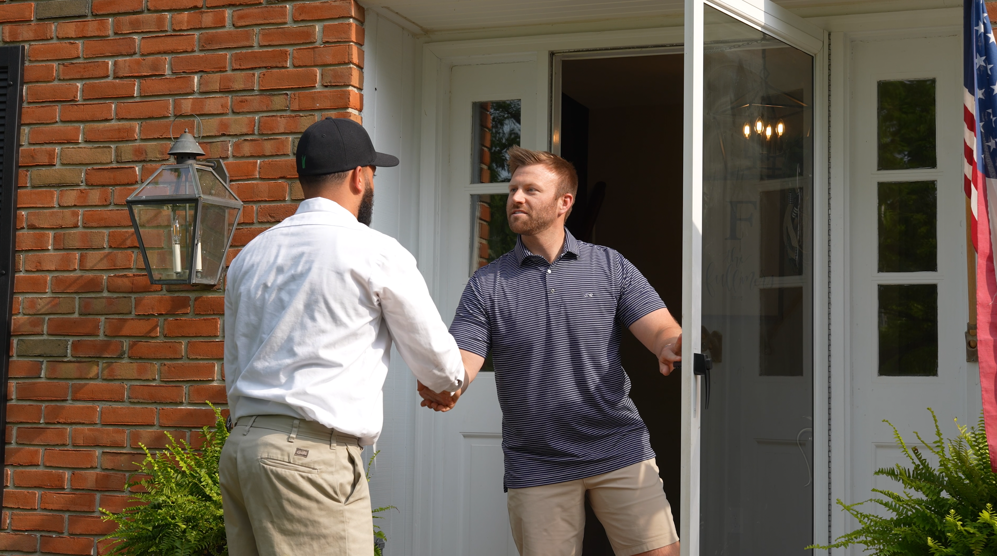 customer-shaking-hand